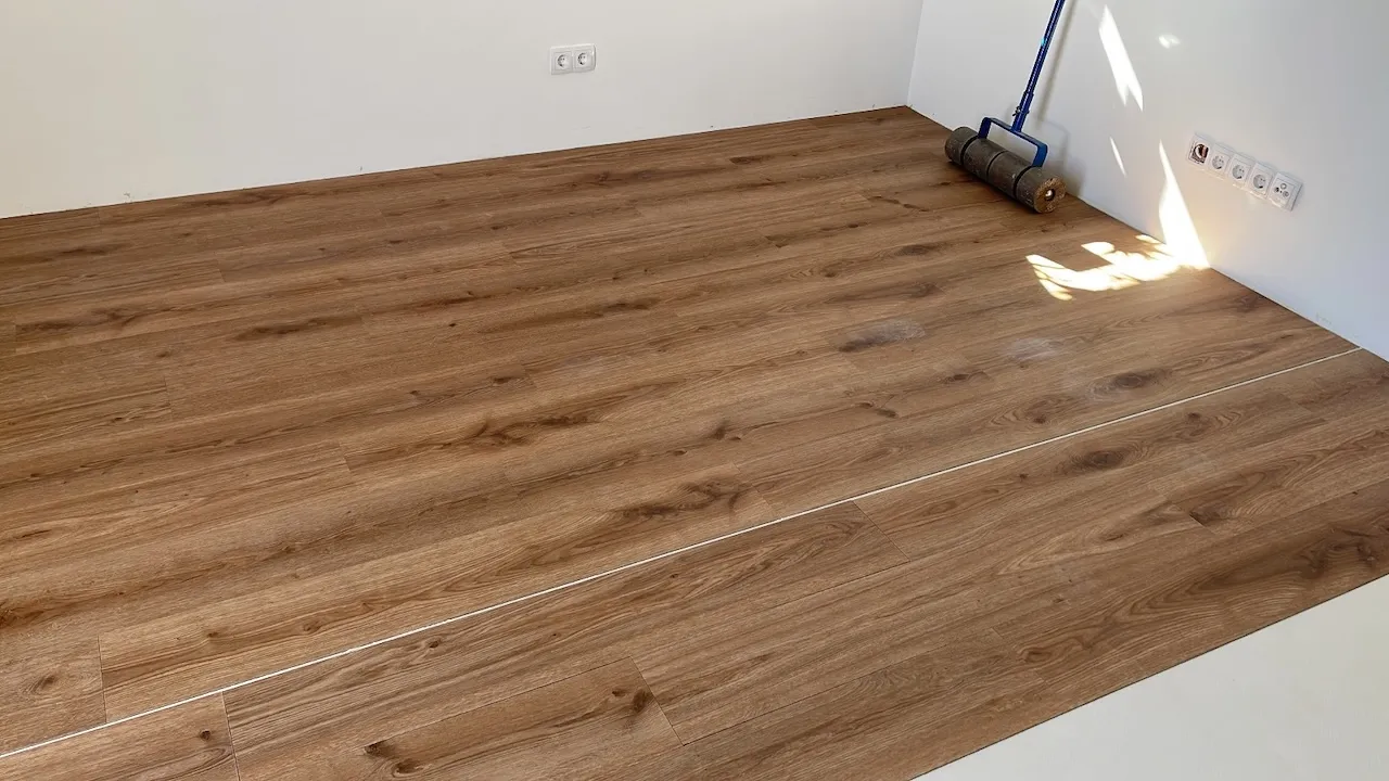 Laminat- und Vinylverlegung durch Handwerkerservice
